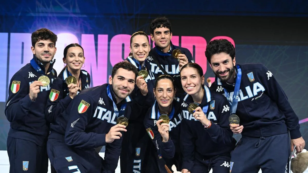 Italia, doppietta d'oro ai Mondiali: trionfo azzurro nel fioretto maschile e nella spada femminile - La Gazzetta dello Sport