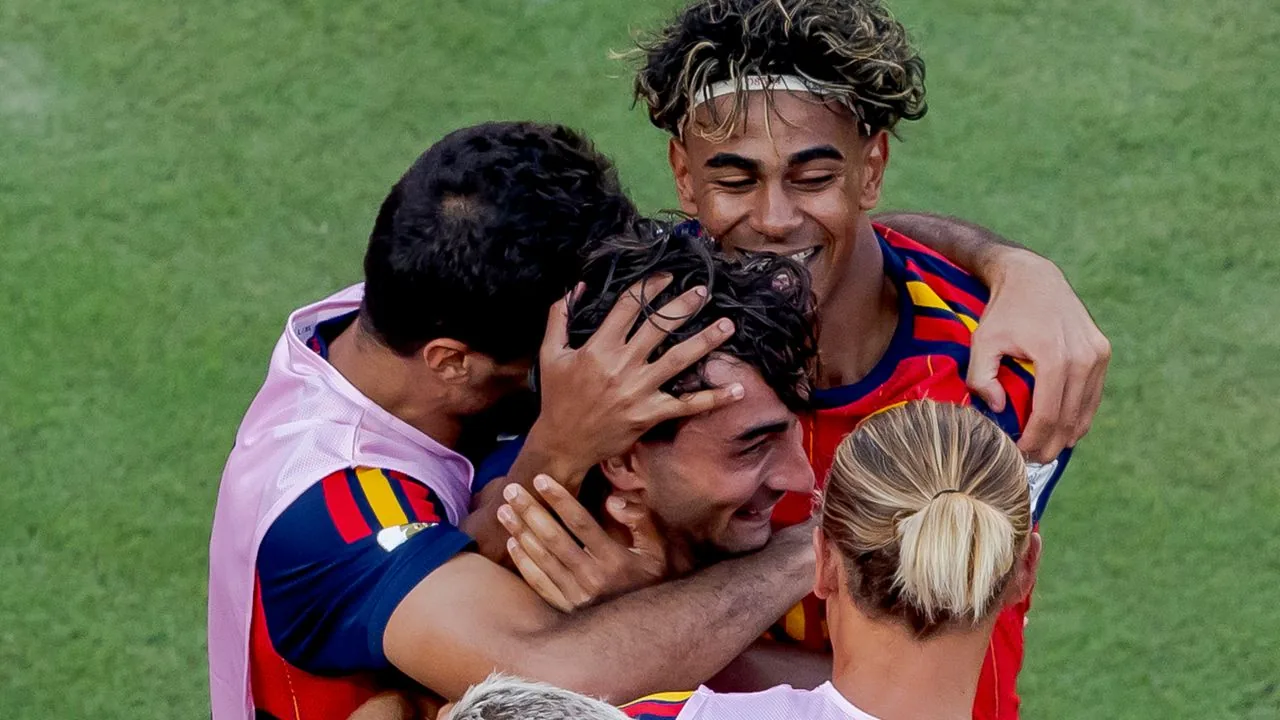 Spagna campione del mondo: la visita al Re e la festa a Madrid in piazza de Cibeles