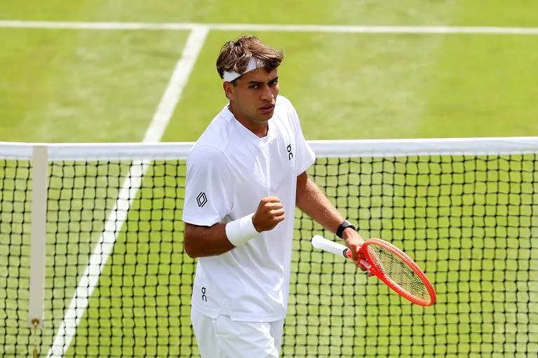 L'esultanza di Flavio Cobolli (foto Getty Images)